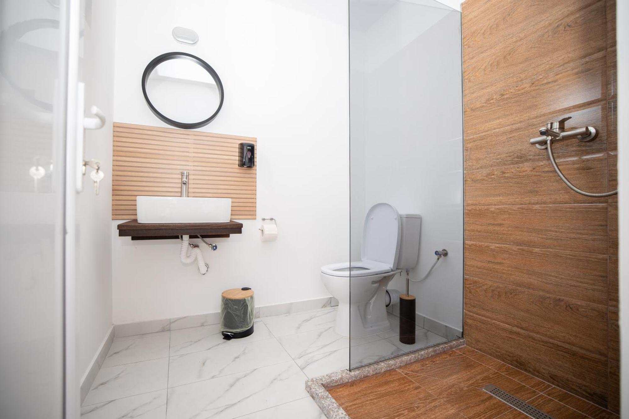 Rem Garden Hotel Novaci-Straini Luaran gambar